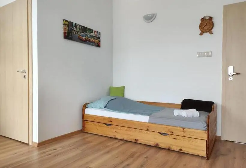 スタンダード４人部屋, Szilas Park Motel