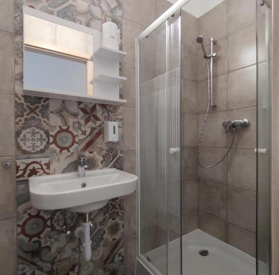 スタンダードルーム, Szilas Park Motel