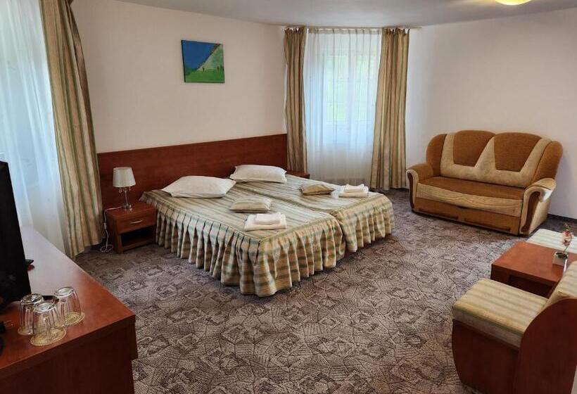 חדר סטנדרט לשלושה, Casa Minerva