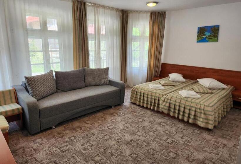 חדר סטנדרט לשלושה, Casa Minerva