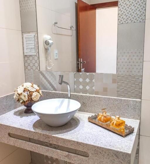 标准三人间, Bellaminas Pousada