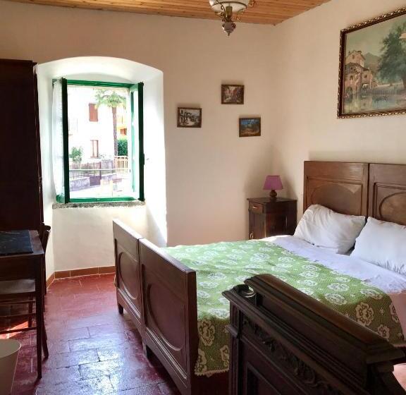 غرفة قياسية مع حمام خارجي, B&b Come Un Tempo