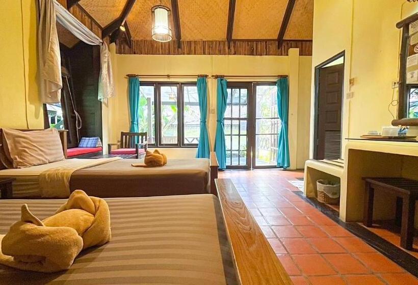 בונגלו משפחתי, Villa Bali Eco Resort, Rayong