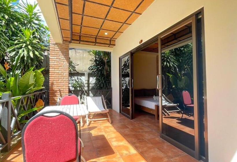 Бунгало Стандарт Вид на Сад, Villa Bali Eco Resort, Rayong