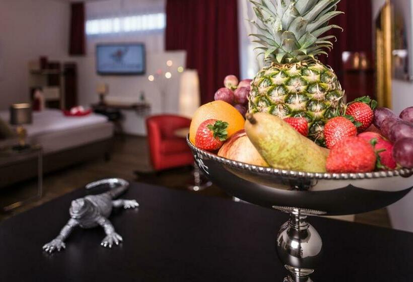 デラックスルーム, Wuschl Lounge