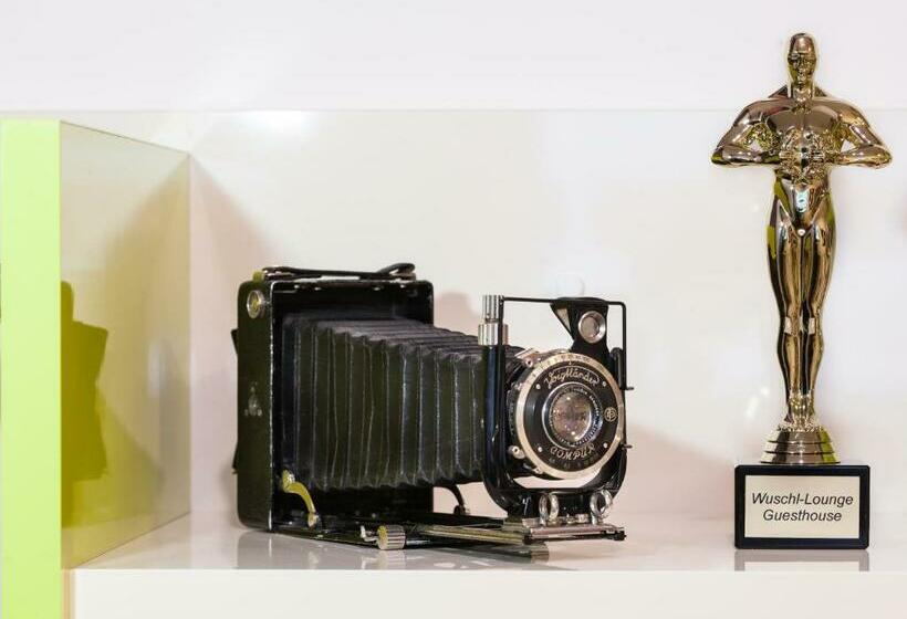 デラックスルーム, Wuschl Lounge