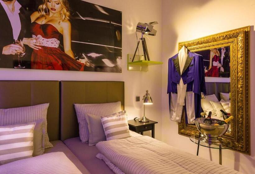 デラックスルーム, Wuschl Lounge