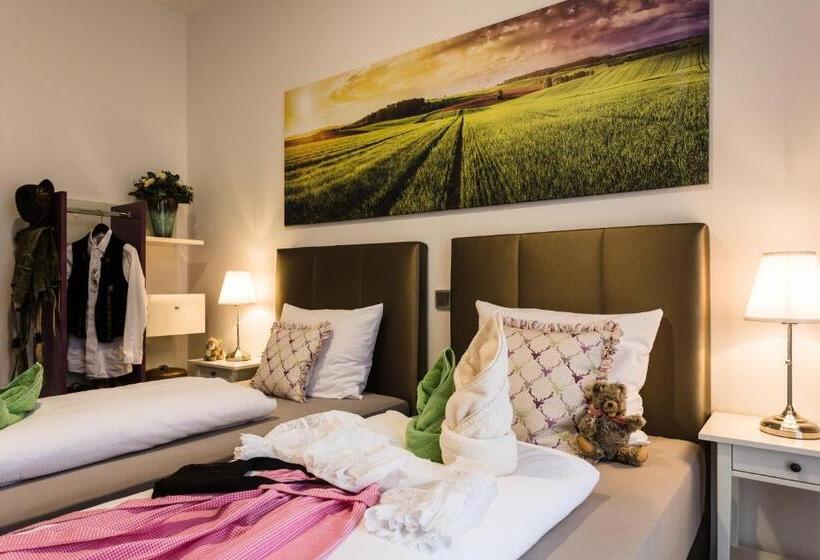 デラックスルーム, Wuschl Lounge