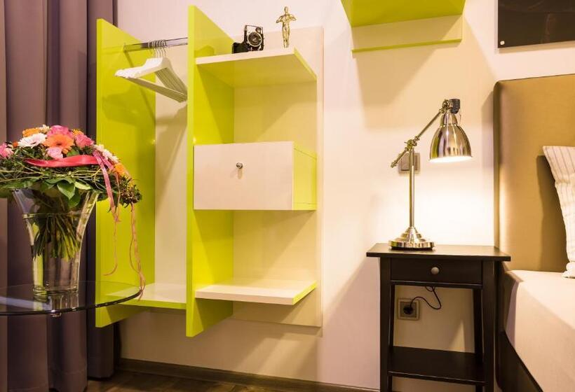 デラックスルーム, Wuschl Lounge