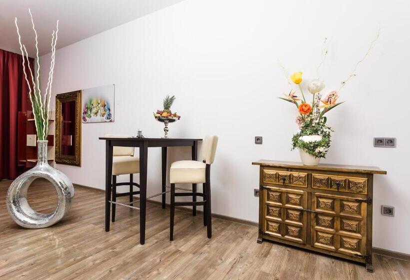 デラックスルーム, Wuschl Lounge