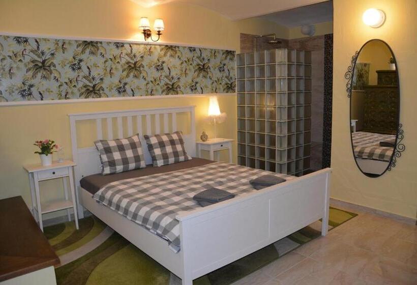 غرفة ديلوكس, Habánský Dům