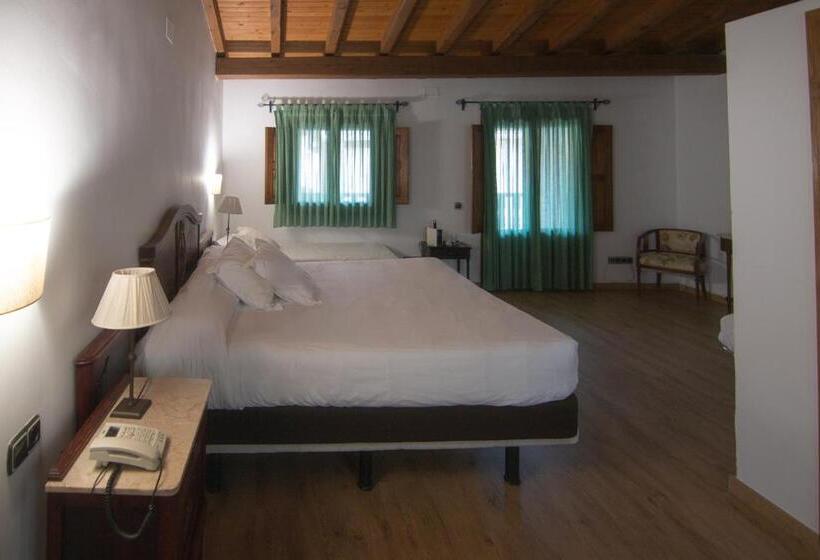 חדר סופריור עם מיטת קינג, Hospedium Hotel Rural Abadía De Yuste