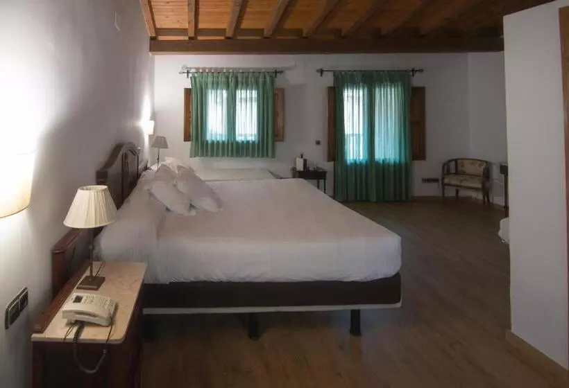 キングサイズベッドのスーペリアルーム, Hospedium Hotel Rural Abadía De Yuste