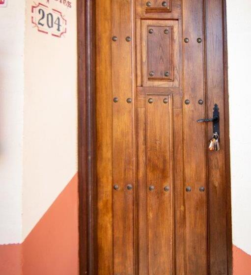 חדר סטנדרט לשלושה עם טרסה, Hospedium Hotel Rural Abadía De Yuste