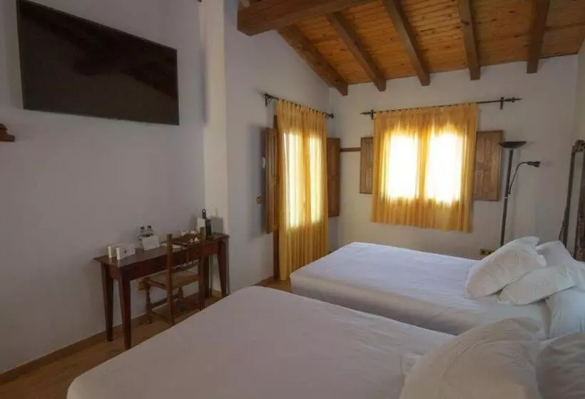 スーペリアトリプルルーム, Hospedium Hotel Rural Abadía De Yuste