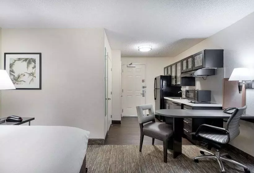 スタンダードスタジオ, Candlewood Suites Lake Mary, An Ihg