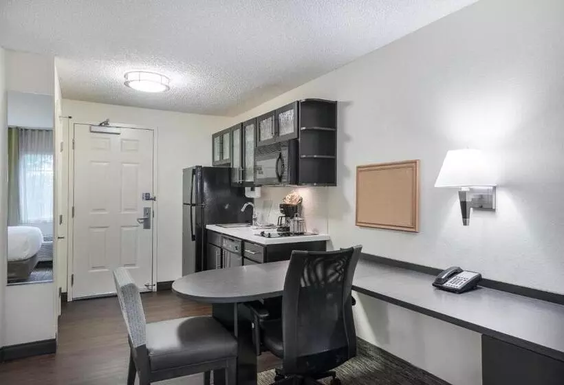 スタンダードスタジオ, Candlewood Suites Lake Mary, An Ihg