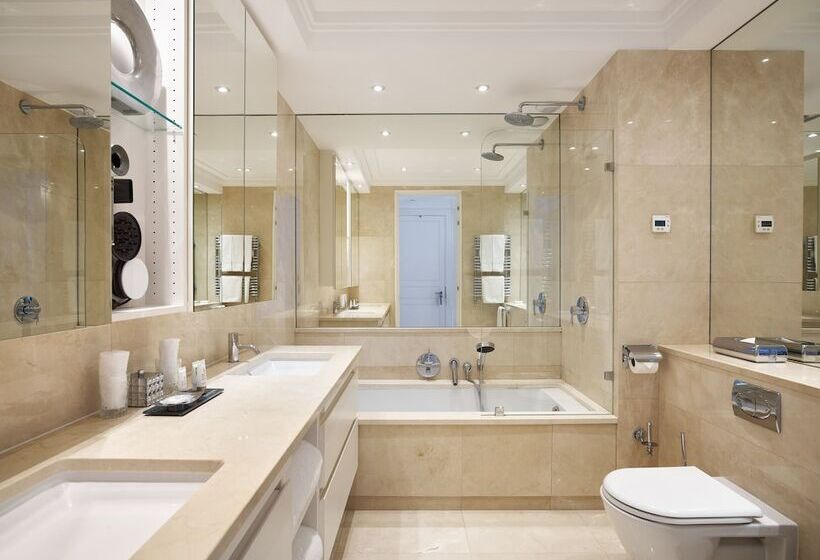 סוויטת ג'וניור, Cap Estel