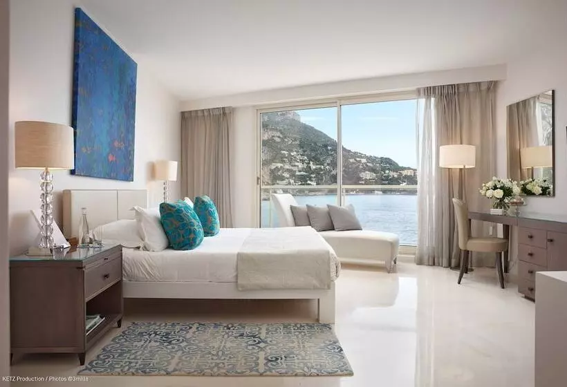 اتاق لوکس با چشم‌انداز دریا, Cap Estel