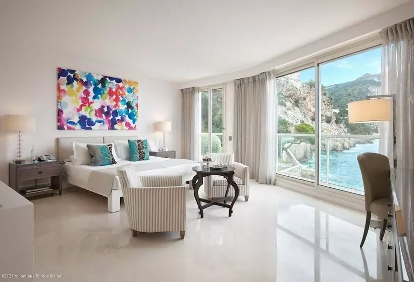 اتاق لوکس با چشم‌انداز دریا, Cap Estel