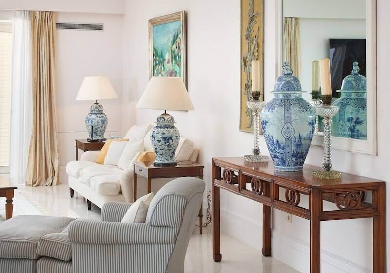 סוויטת אקזקיוטיב 2 חדרים, Cap Estel