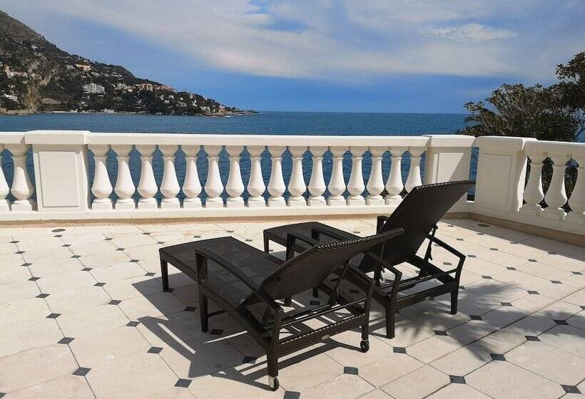 סוויטת ג'וניור, Cap Estel