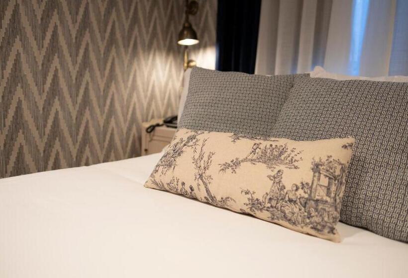 标准单人间, Cetina Palacio De Los Salcedo