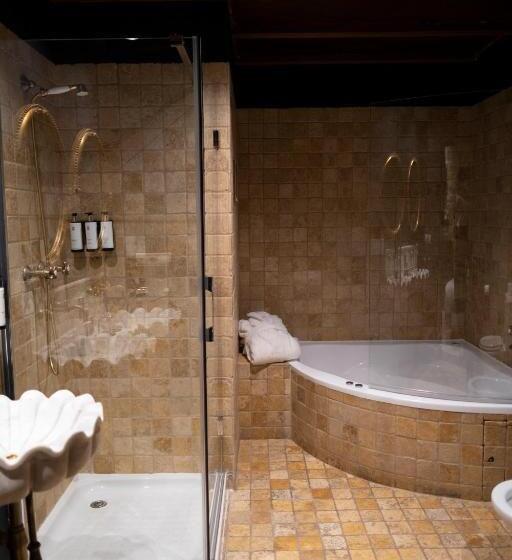 Suite, Cetina Palacio De Los Salcedo