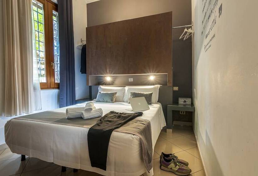 اتاق اکونومی یک تخته, Crossroad