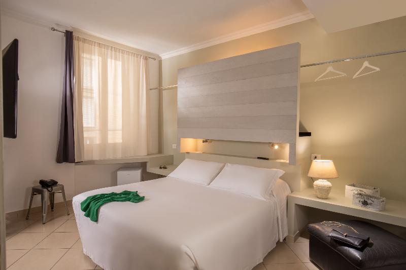 חדר קומפורט, Crossroad