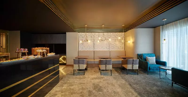 Club Room King Bed, Grand Fiesta Americana Chapultepec