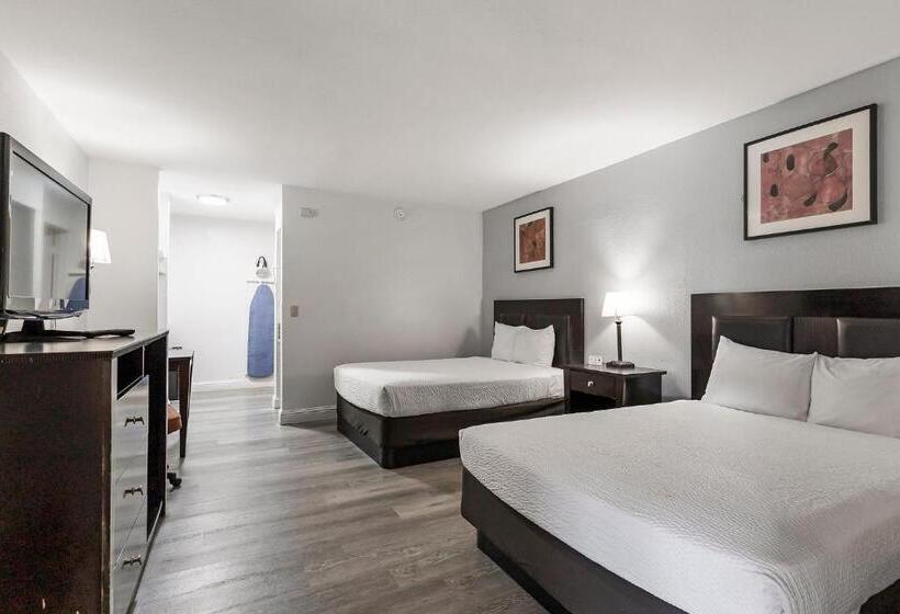 스탠다드 룸 더블 침대 2개, Heritage Inn Express Chico