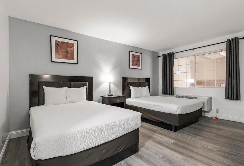 غرفه قياسيه سريرين مزدوجين, Heritage Inn Express Chico