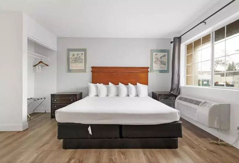 سوییت, Heritage Inn Express Chico