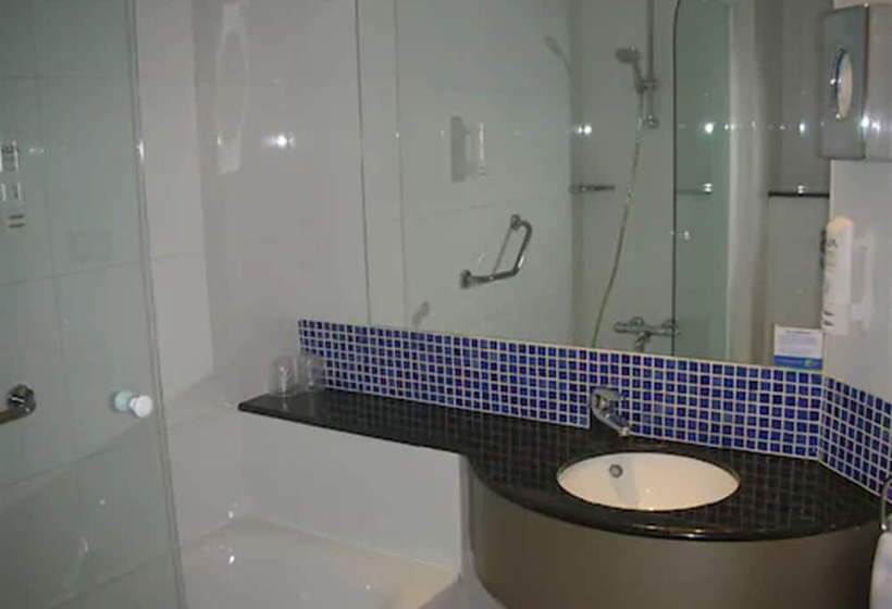 スタンダードルーム, Holiday Inn Express Barcelona Montmeló, An Ihg