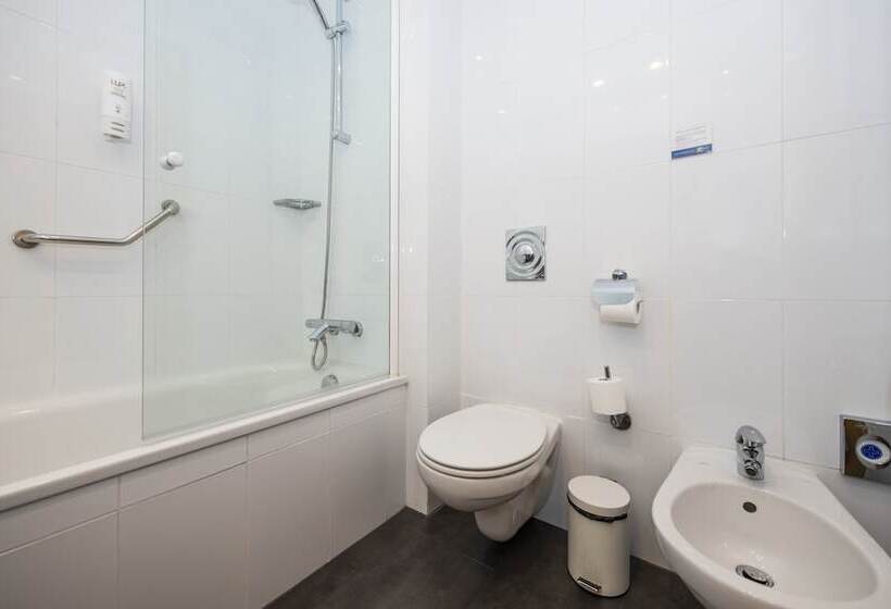 スタンダードルーム, Holiday Inn Express Barcelona Montmeló, An Ihg