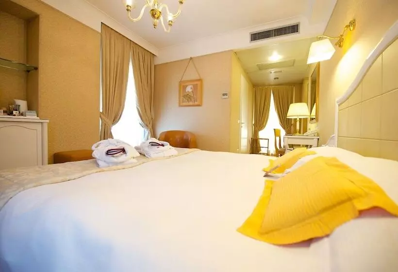 景色の見えるスーペリアルーム, Mercure Milano Centro