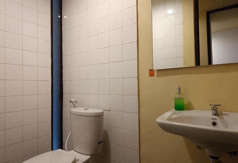 标准间带游泳池, Kuta Living By Kamara