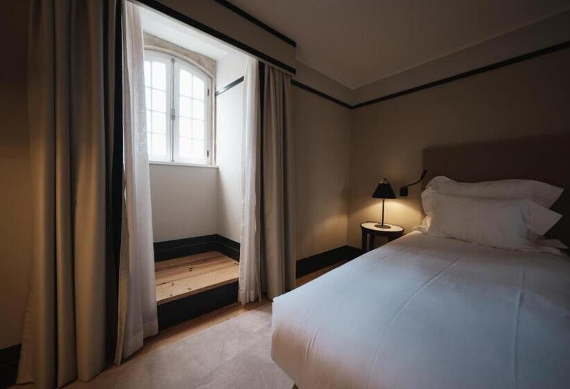 غرفة سوبيريور, Octant Lousa