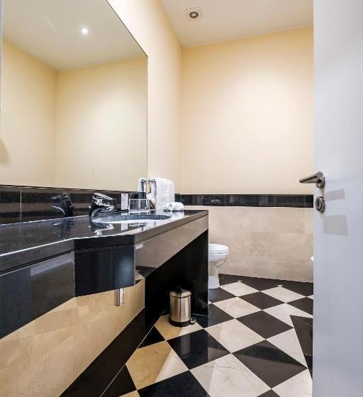 جناح سوبيريور, Octant Lousa