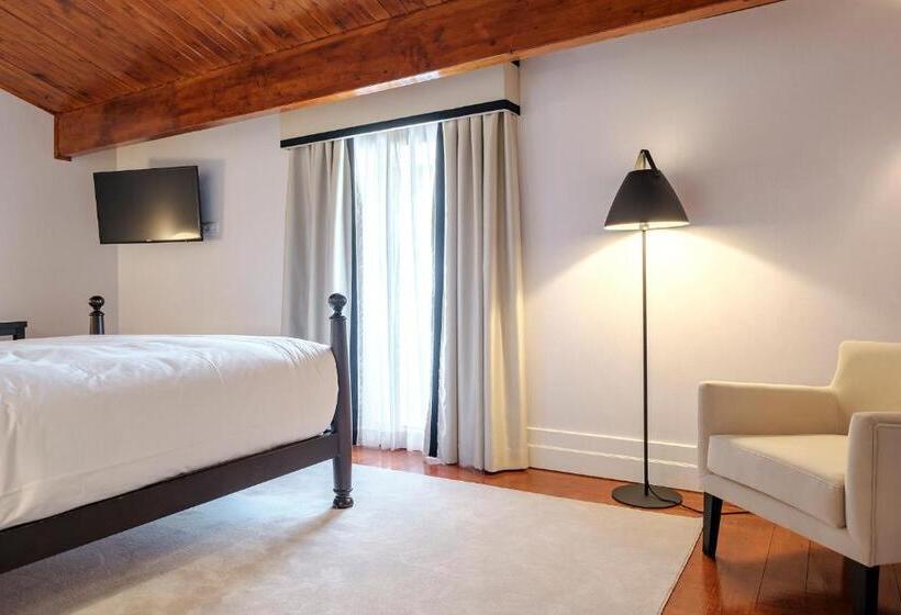 جناح سوبيريور, Octant Lousa