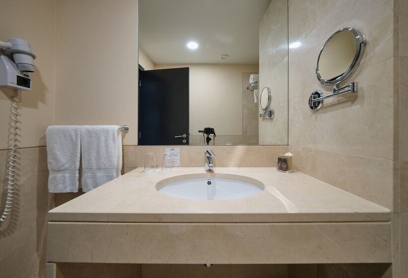 جناح, Octant Lousa