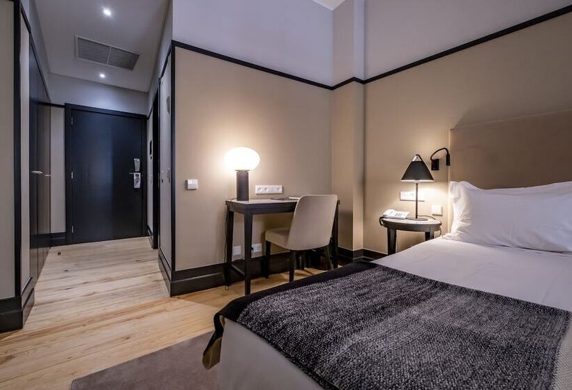 غرفة سوبيريور, Octant Lousa