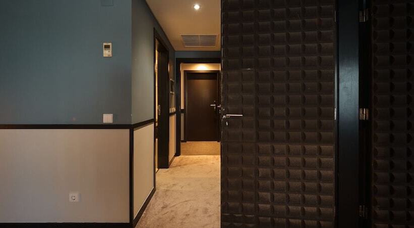 غرفة قياسية متصلة, Octant Lousa