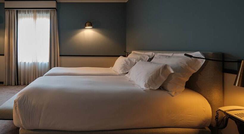 غرفة قياسية متصلة, Octant Lousa