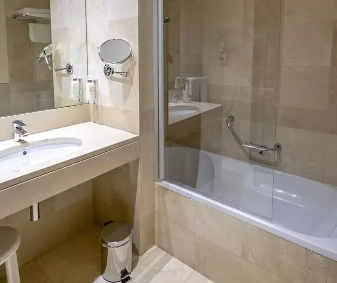 اتاق استاندارد, Octant Lousa