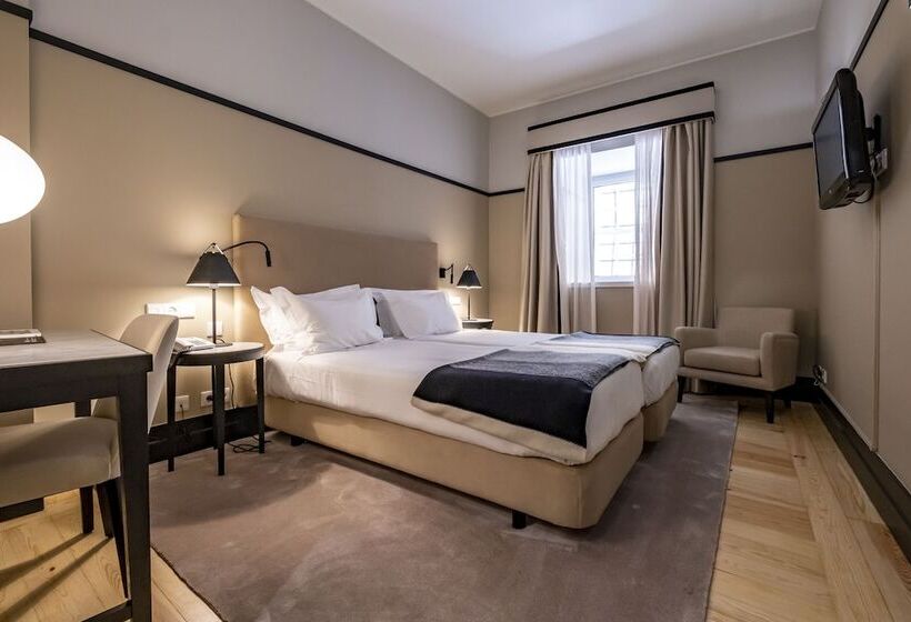 غرفة قياسية, Octant Lousa