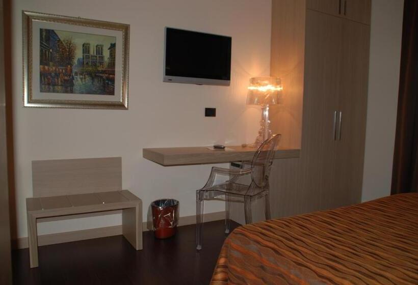 스탠다드 룸, Paris