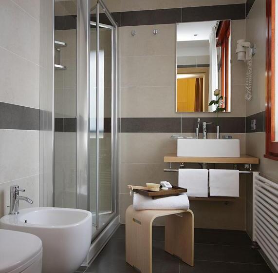 4인용 스탠다드 룸, Paris