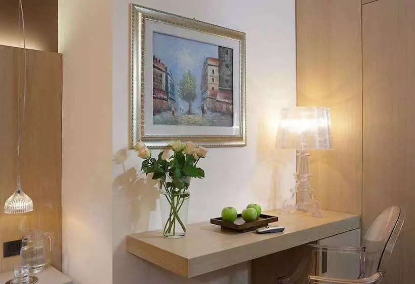 اتاق استاندارد یک نفره, Paris